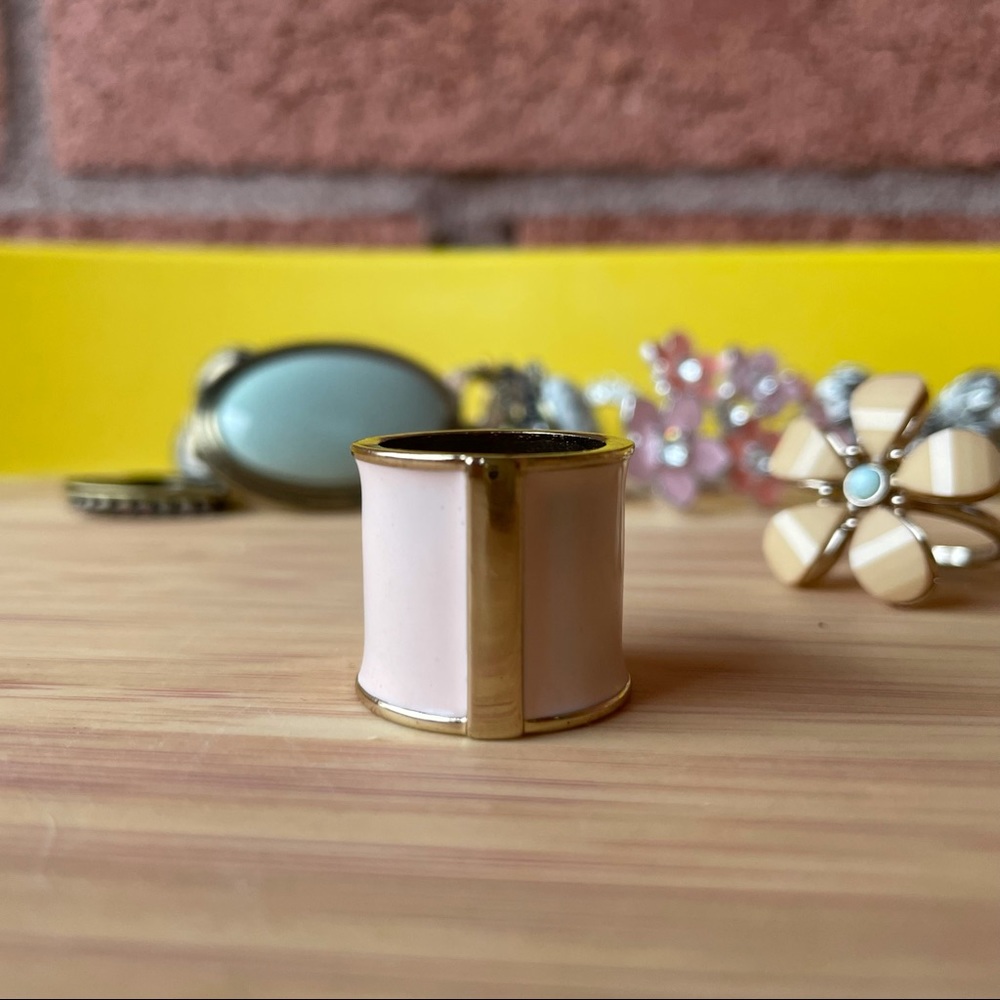 Pink beige statement ring - Picture 4 of 4